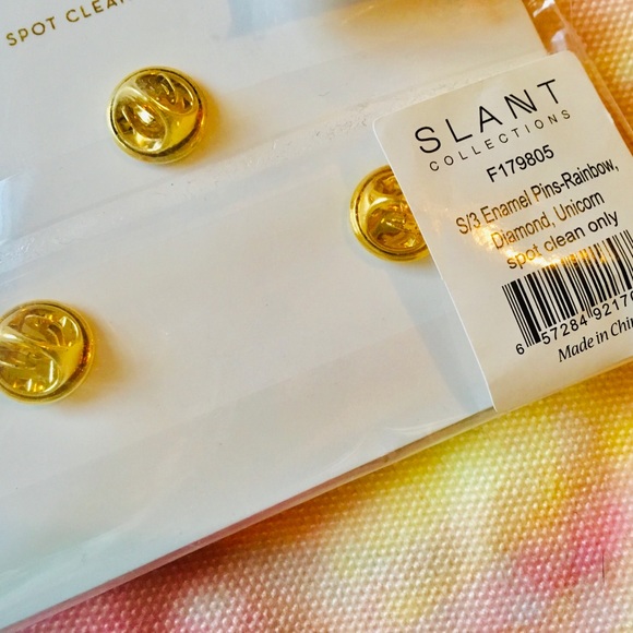 ENAMEL PINS S/3 UNICORN 🦄, RAINBOW 🌈, DIAMOND 💎 - Picture 3 of 4